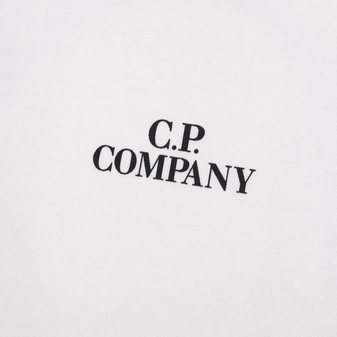 Brand: [C.P.COMPANY] Fabric: 100% cotton Sizes: M L XL. XXL Color: Black. White. Blue. Technology: Printing